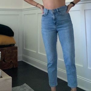 Light wash urban outfitters bdg straight leg jeans